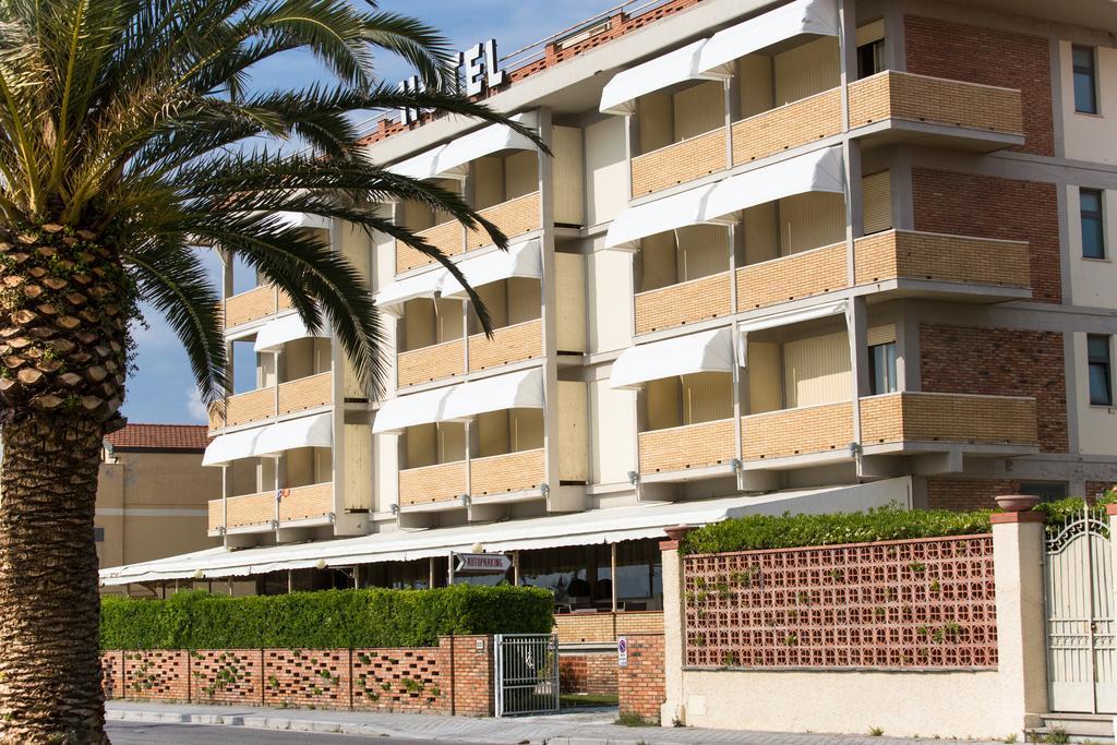 Hotel Esplanade Marina di Pietrasanta Zewnętrze zdjęcie
